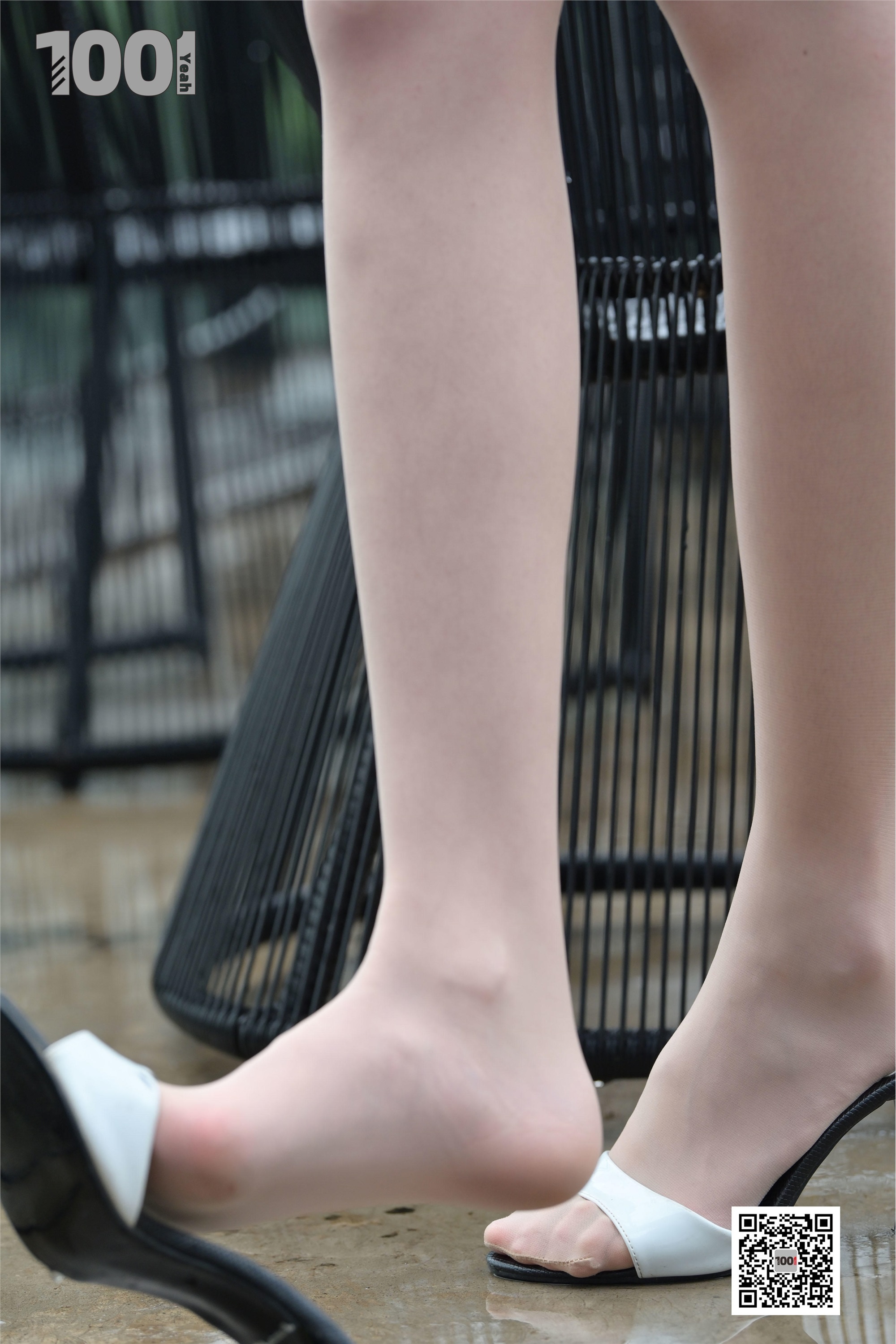 IESS异思趣向  一千零一夜《雨中漫步1》